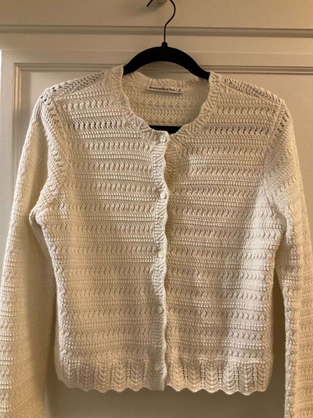 Abercrombie & Finch cream cropped cardigan medium - Picture 2 of 4